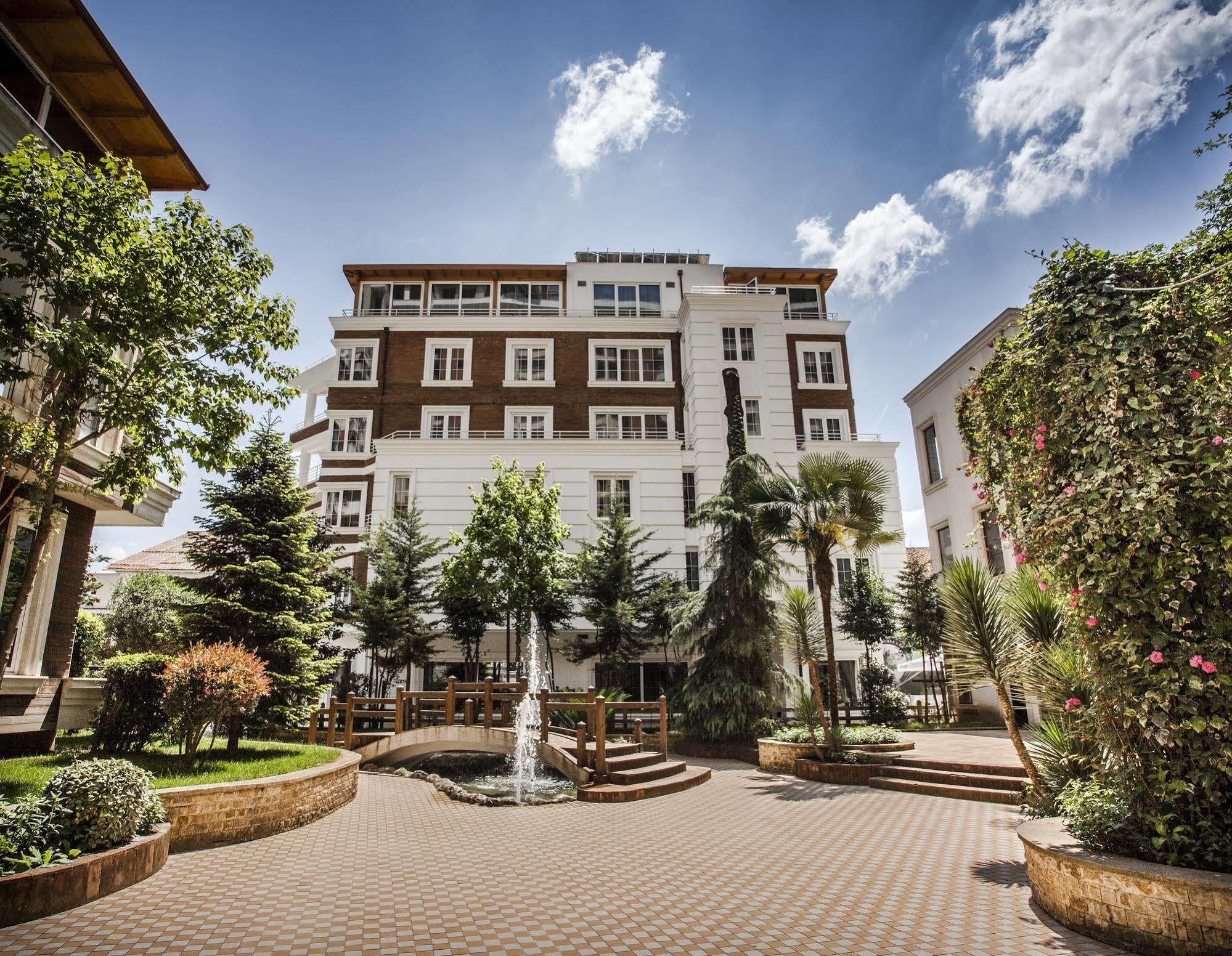 Prestige Hotel Tirana Exteriér fotografie